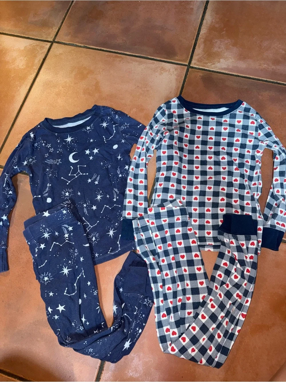 Old Navy Kids Navy Star Print & Navy Plaid Heart Pajama Set